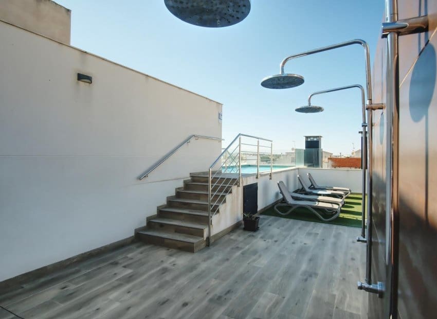 2 bedroom Apartment for sale in Formentera del Segura with pool - € 195,000 (Ref: 9685629)