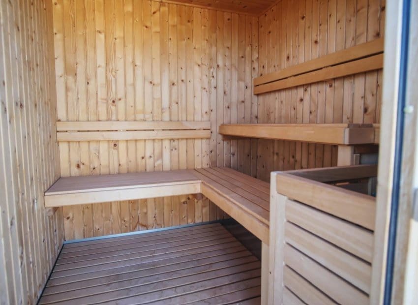 2 bedroom Apartment for sale in Formentera del Segura with pool - € 195,000 (Ref: 9685629)