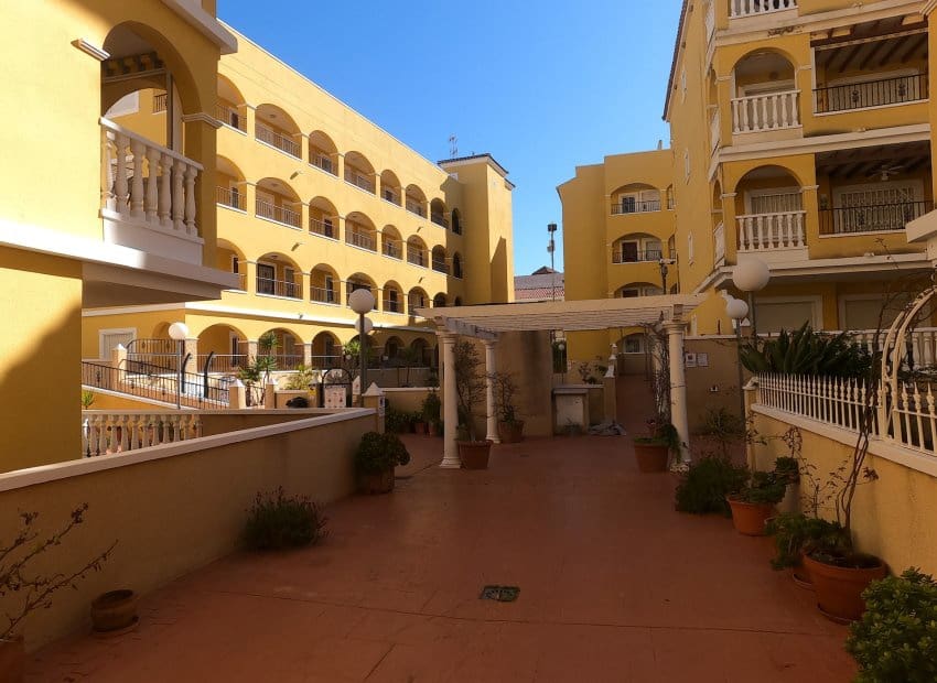 2 sovrum Lägenhet till salu i Algorfa med pool - 145 000 € (Ref: 9687404)