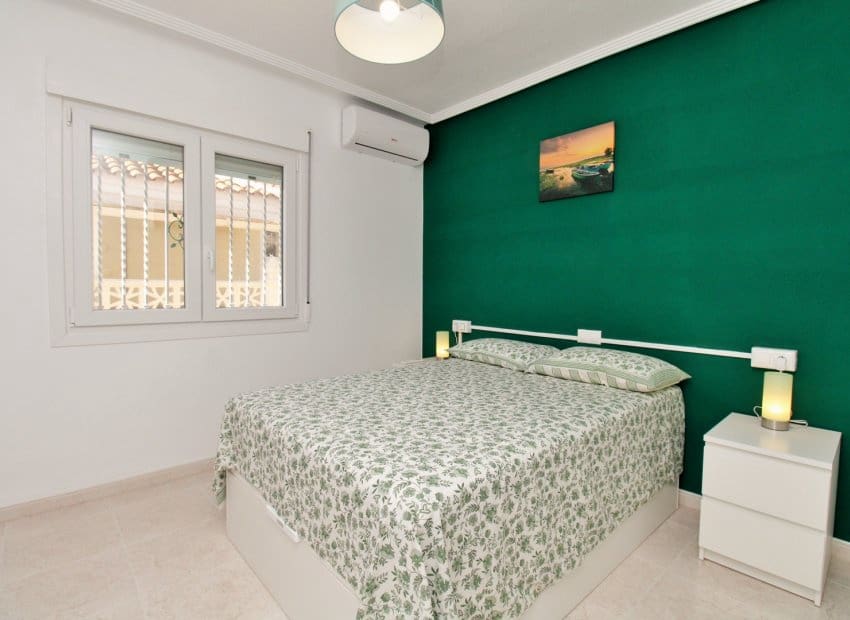 2 quarto Apartamento para venda em Villamartin com piscina - 259 000 € (Ref: 9696681)