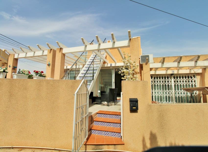 1 bedroom Apartment for sale in Villamartin - € 129,950 (Ref: 9696682)