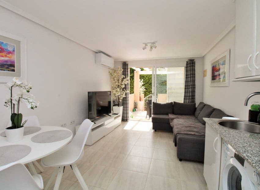 1 bedroom Apartment for sale in Villamartin - € 129,950 (Ref: 9696682)