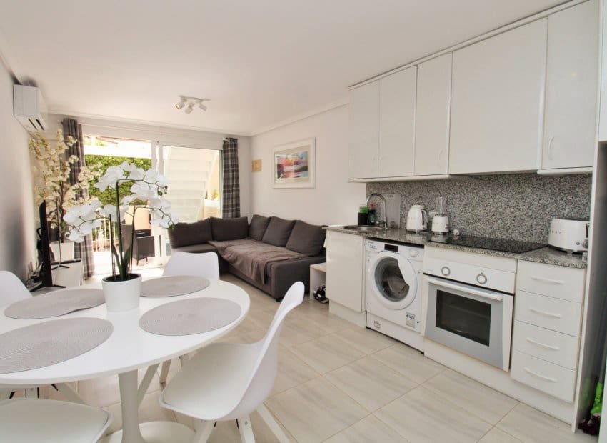 1 bedroom Apartment for sale in Villamartin - € 129,950 (Ref: 9696682)