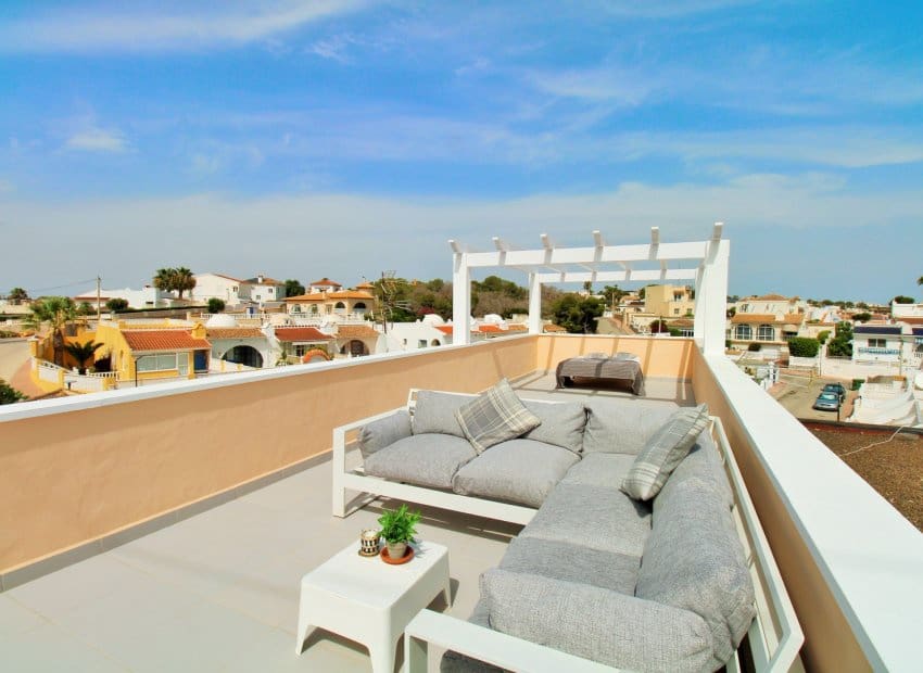 1 bedroom Apartment for sale in Villamartin - € 129,950 (Ref: 9696682)