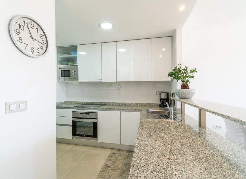 2 bedroom Apartment for sale in Dehesa de Campoamor with pool - € 299,000 (Ref: 9696683)