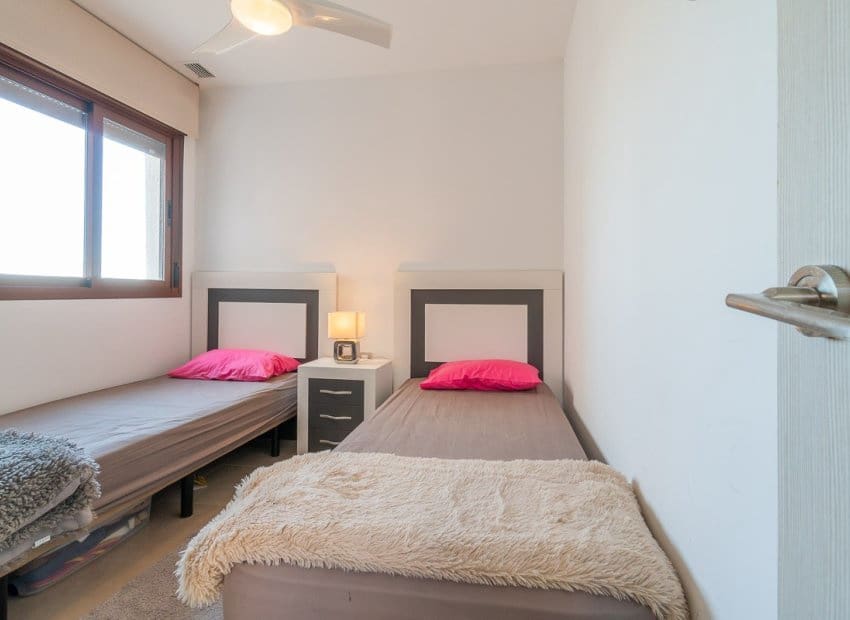 2 bedroom Apartment for sale in Dehesa de Campoamor with pool - € 299,000 (Ref: 9696683)