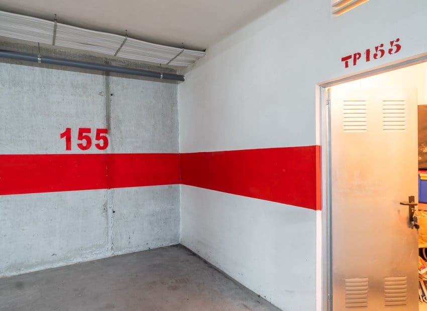 2 bedroom Apartment for sale in Dehesa de Campoamor with pool - € 299,000 (Ref: 9696683)