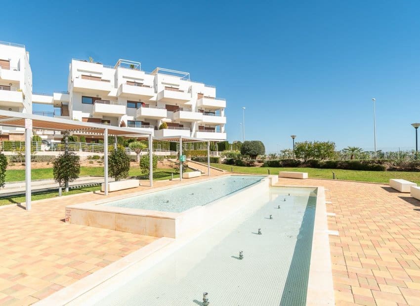 2 bedroom Apartment for sale in Dehesa de Campoamor with pool - € 299,000 (Ref: 9696683)