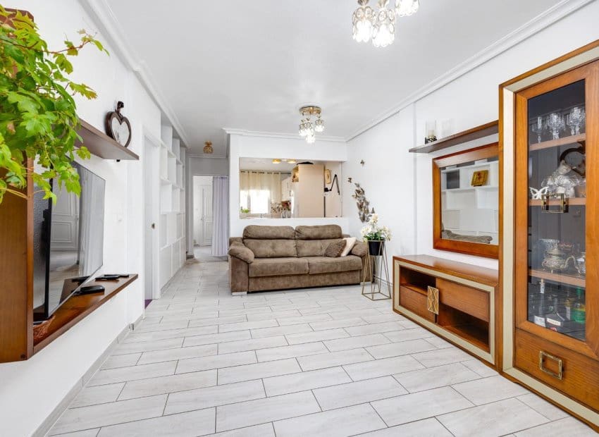 3 camera da letto Casa in vendita in Torrevieja con piscina - 249.900 € (Rif: 9696686)