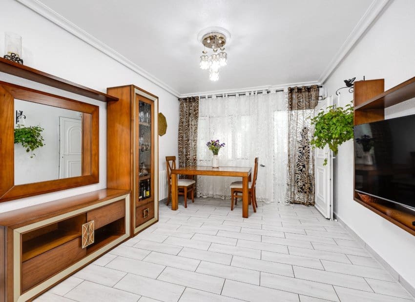 3 camera da letto Casa in vendita in Torrevieja con piscina - 249.900 € (Rif: 9696686)