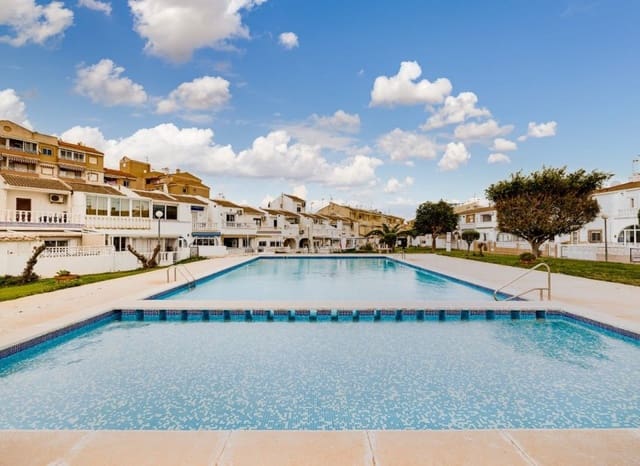 3 chambre Maison de Ville à vendre à Parque Acuático - Sector 25, Torrevieja avec piscine - 249 900 € (Ref: 9696686)