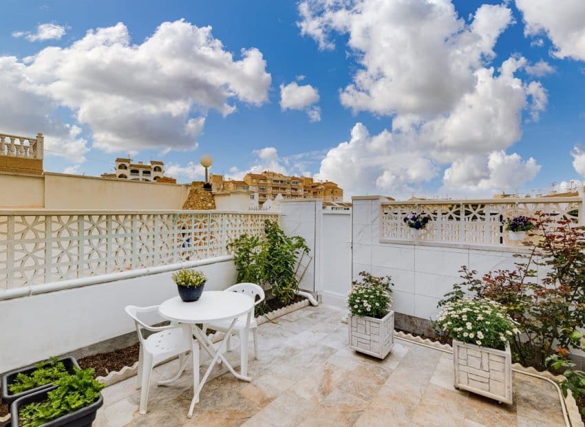 3 camera da letto Casa in vendita in Torrevieja con piscina - 249.900 € (Rif: 9696686)