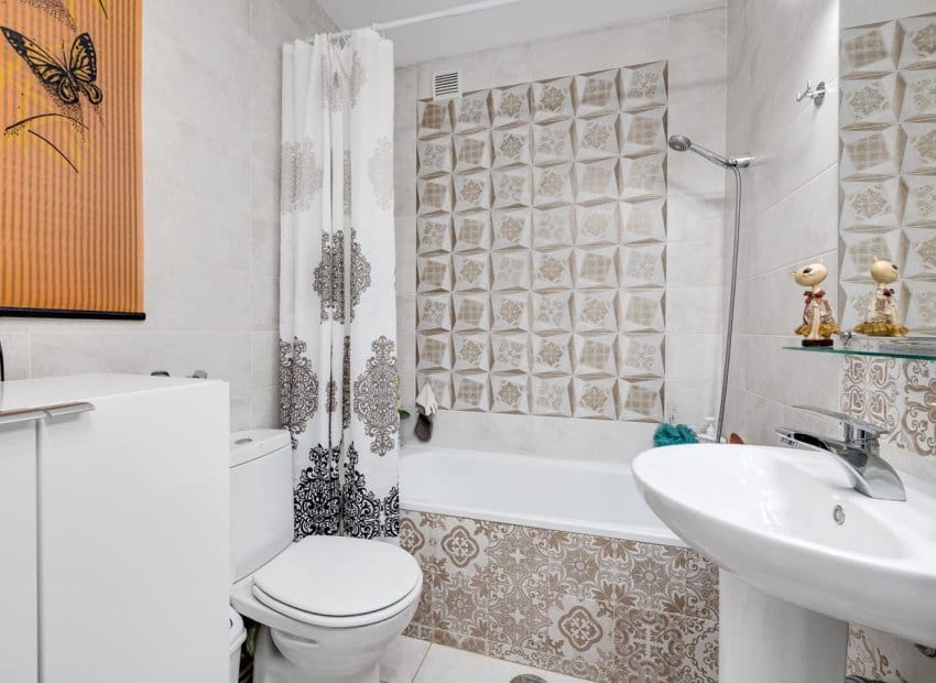 3 camera da letto Casa in vendita in Torrevieja con piscina - 249.900 € (Rif: 9696686)