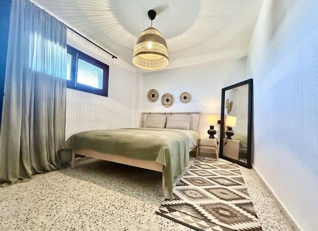 2 makuuhuone Huoneisto myytävänä paikassa Guardamar Playa, Guardamar del Segura mukana uima-altaan - 169 900 € (Ref: 9696689)