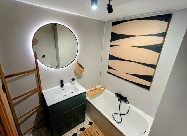 2 makuuhuone Huoneisto myytävänä paikassa Guardamar Playa, Guardamar del Segura mukana uima-altaan - 169 900 € (Ref: 9696689)