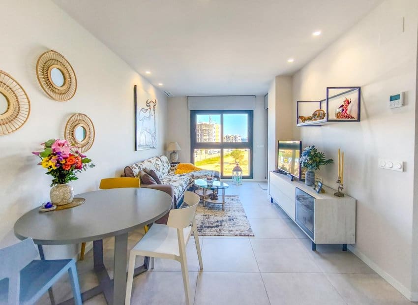 2 soverom Leilighet til salgs i Pilar de la Horadada med svømmebasseng - € 265 000 (Ref: 9699841)