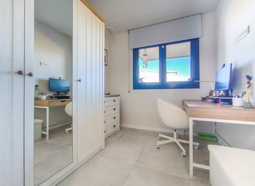 2 soverom Leilighet til salgs i Pilar de la Horadada med svømmebasseng - € 265 000 (Ref: 9699841)