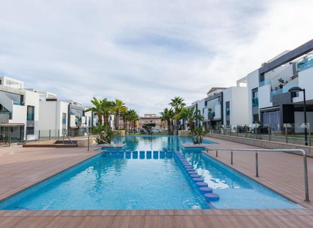 2 soveværelse Lejlighed til salg i Punta Prima, Torrevieja med swimmingpool - € 269.900 (Ref: 9699842)