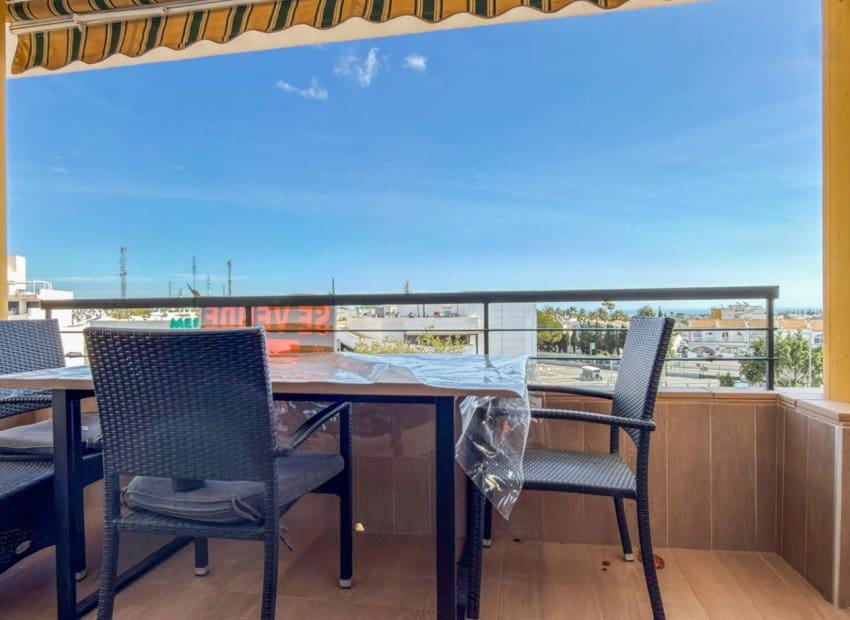 2 makuuhuone Huoneisto myytävänä paikassa Campoamor mukana uima-altaan - 195 000 € (Ref: 9705906)