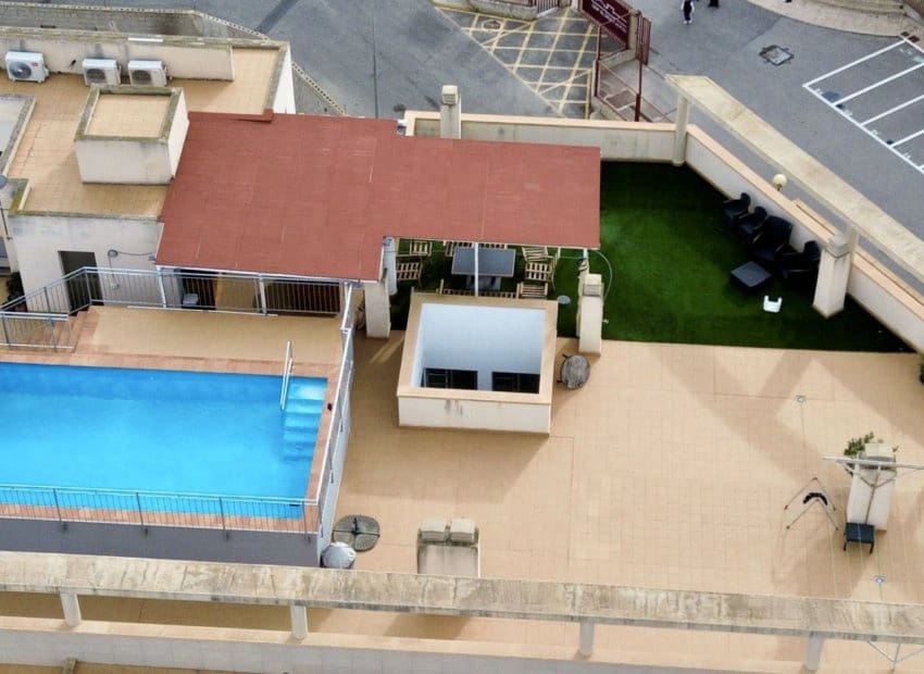 Apartamento de 2 habitaciones en San Miguel de Salinas en venta con piscina - 159.000 € (Ref: 9705907)