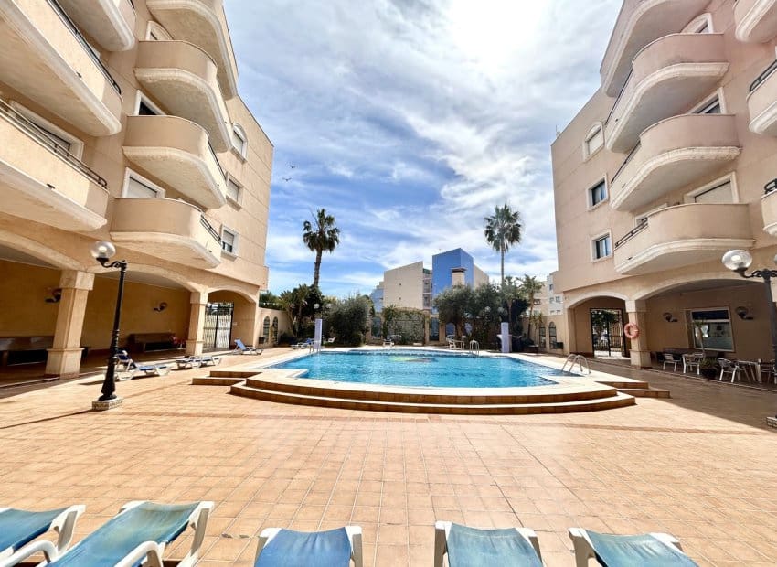 2 bedroom Apartment for sale in Cabo Roig with pool - € 174,995 (Ref: 9705908)