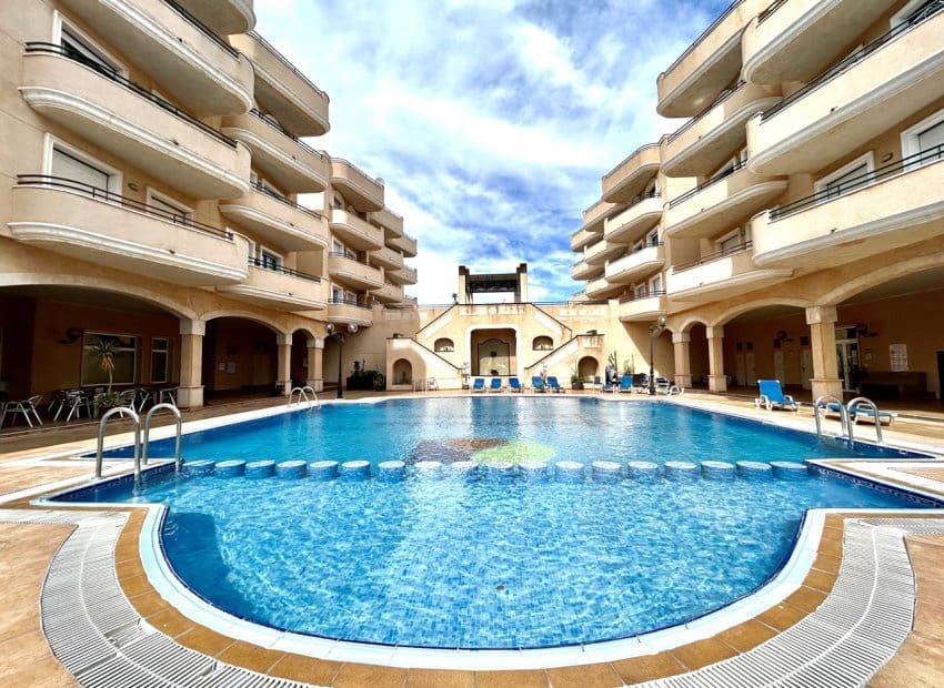 2 bedroom Apartment for sale in Cabo Roig with pool - € 174,995 (Ref: 9705908)