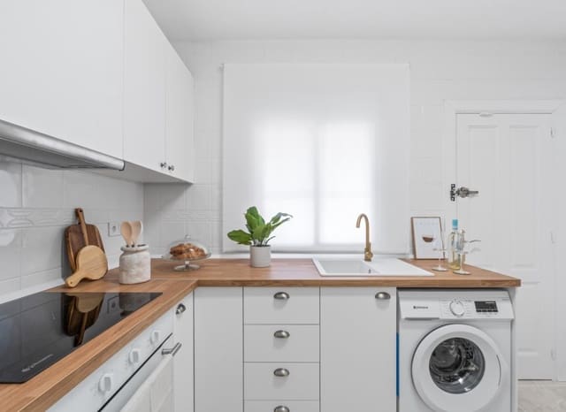 2 quarto Casa em Banda para venda em Florida Baja, Alicante cidade com piscina - 205 000 € (Ref: 9705909)