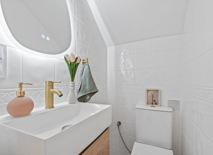 2 bedroom Townhouse for sale in Alicante / Alacant city with pool - € 205,000 (Ref: 9705909)