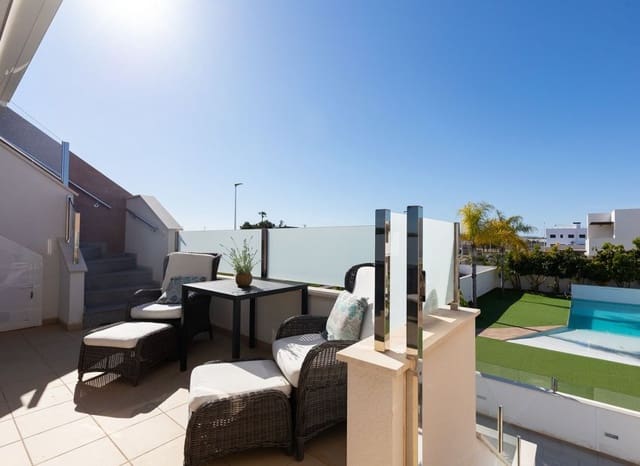 Apartamento de 2 habitaciones en Pilar de la Horadada ciudad, Pilar de la Horadada en venta con piscina - 275.000 € (Ref: 9707995)