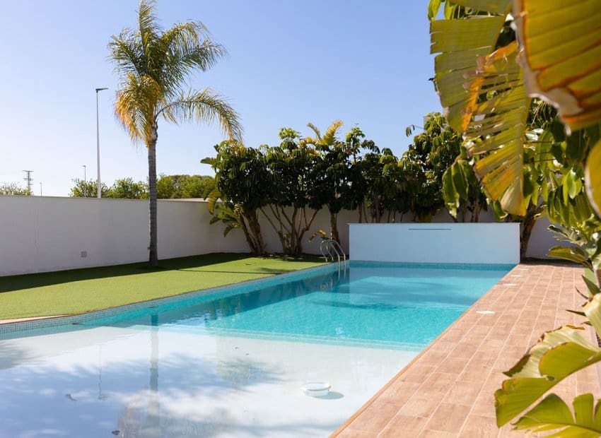 Apartamento de 2 habitaciones en Pilar de la Horadada en venta con piscina - 275.000 € (Ref: 9707995)