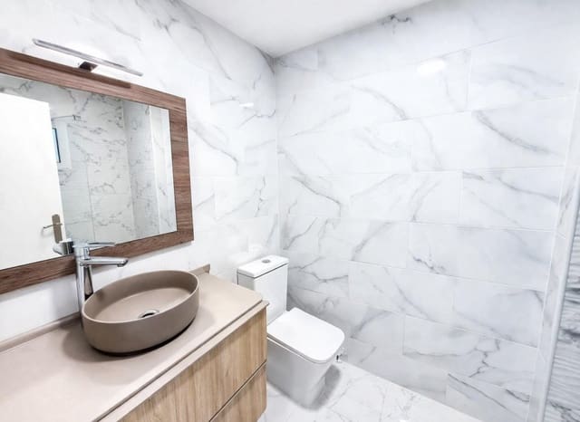 2 quarto Apartamento para venda em Parque de las Naciones, Torrevieja com piscina - 149 000 € (Ref: 9712435)