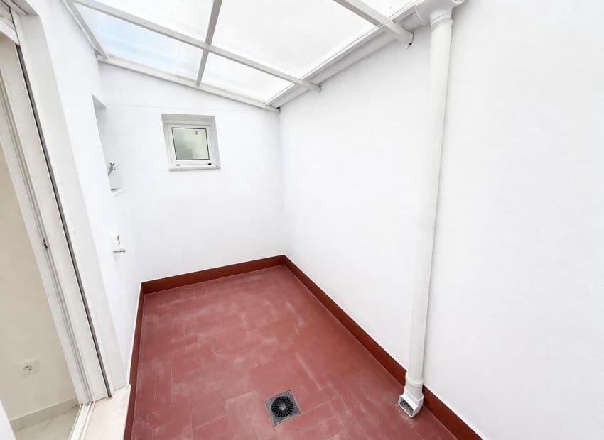 2 quarto Apartamento para venda em Torrevieja com piscina - 149 000 € (Ref: 9712435)