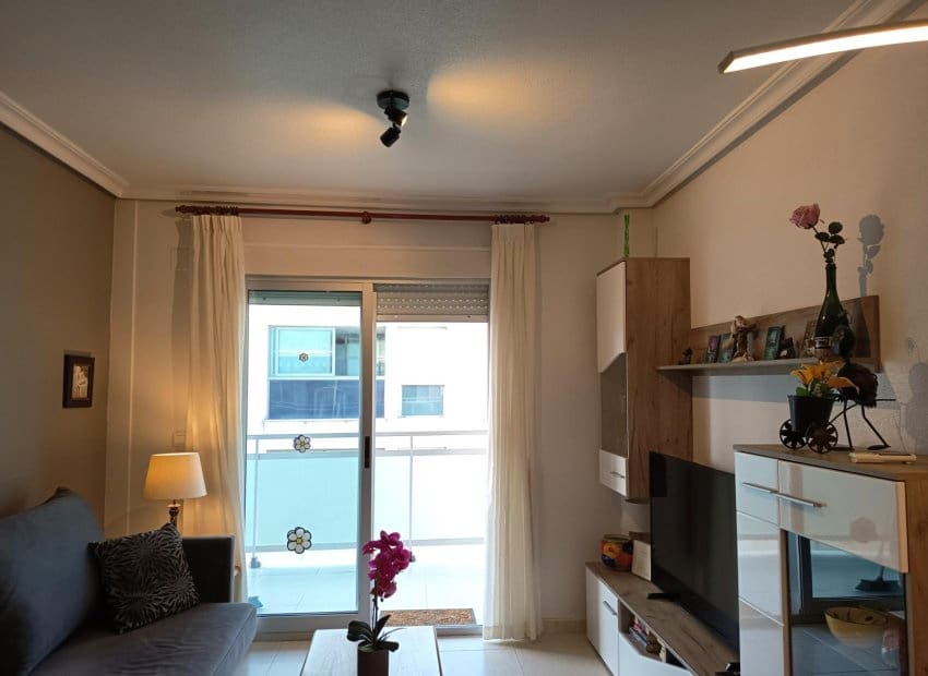 2 slaapkamer Appartement te koop in Orihuela Costa met zwembad - € 219.000 (Ref: 9712436)