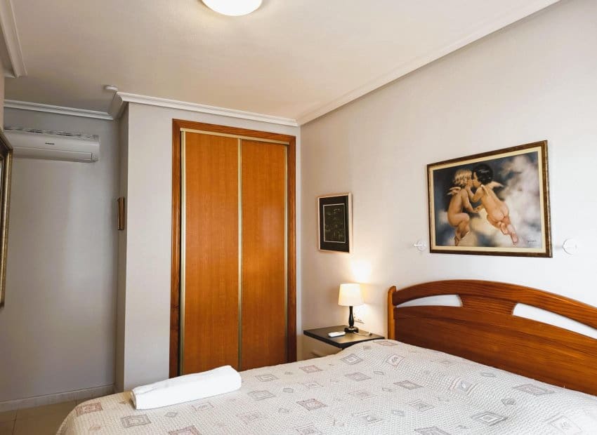 2 slaapkamer Appartement te koop in Orihuela Costa met zwembad - € 219.000 (Ref: 9712436)