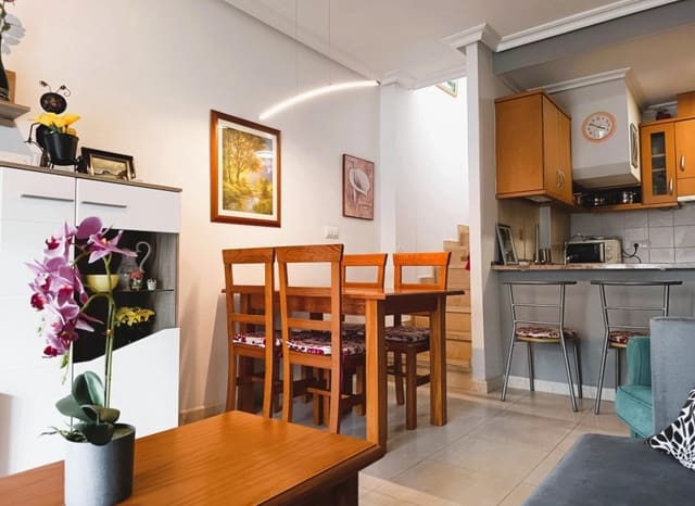 2 slaapkamer Appartement te koop in Aguamarina, Orihuela met zwembad - € 219.000 (Ref: 9712436)