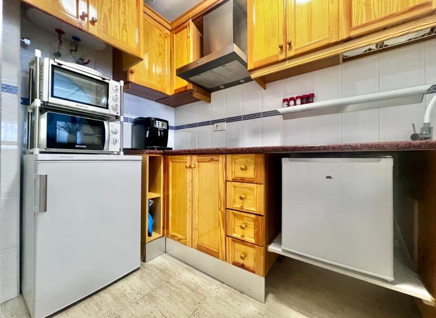 2 chambre Appartement à vendre à Torrevieja avec piscine - 155 000 € (Ref: 9714113)