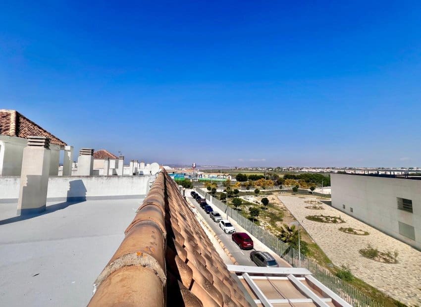 2 chambre Appartement à vendre à Torrevieja avec piscine - 155 000 € (Ref: 9714113)