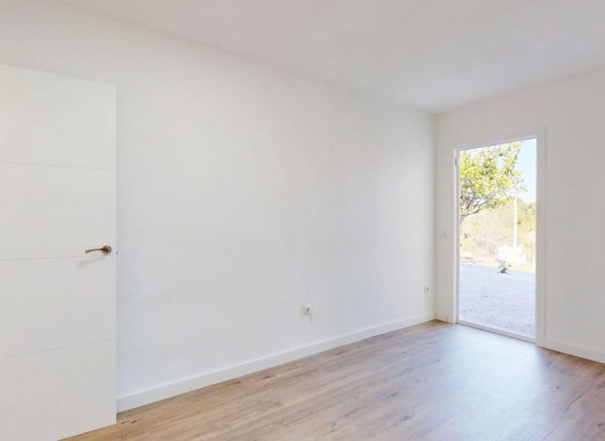 Apartamento de 2 habitaciones en Villamartin en venta - 225.000 € (Ref: 9715378)