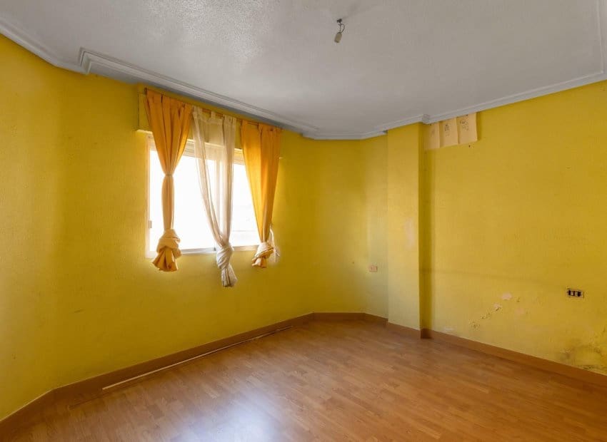 3 Zimmer Apartment zu verkaufen in Torrevieja - 146.000 € (Ref: 9715379)