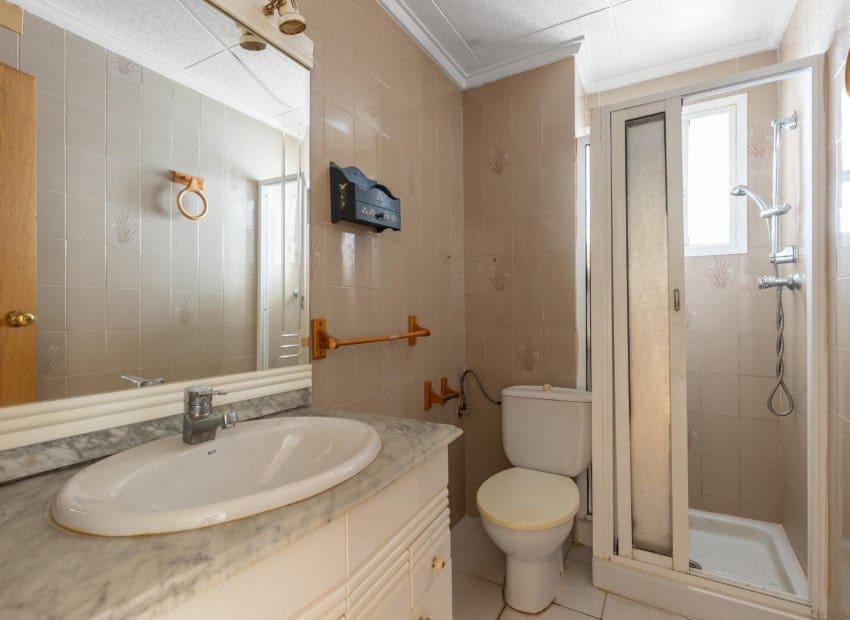 3 Zimmer Apartment zu verkaufen in Torrevieja - 146.000 € (Ref: 9715379)