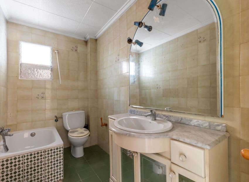 3 Zimmer Apartment zu verkaufen in Torrevieja - 146.000 € (Ref: 9715379)