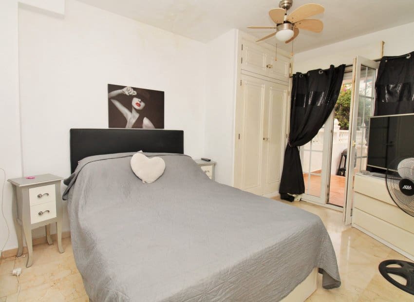 4 bedroom Townhouse for sale in Los Dolses with pool - € 295,000 (Ref: 9720338)