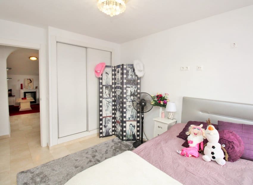 4 bedroom Townhouse for sale in Los Dolses with pool - € 295,000 (Ref: 9720338)