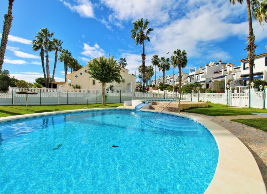 4 bedroom Townhouse for sale in Los Dolses with pool - € 295,000 (Ref: 9720338)