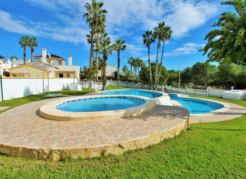 4 bedroom Townhouse for sale in Los Dolses with pool - € 295,000 (Ref: 9720338)