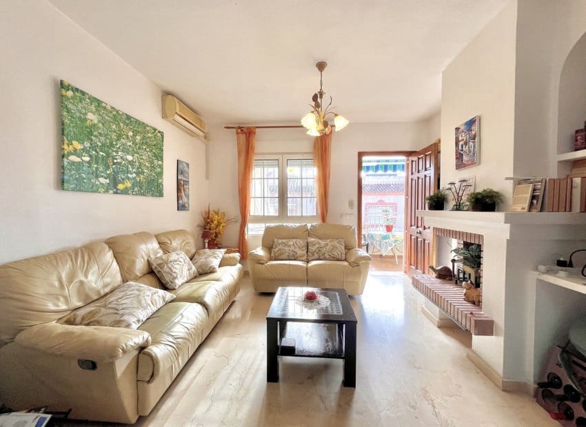 2 bedroom Apartment for sale in Playa Flamenca with pool - € 199,999 (Ref: 9720604)