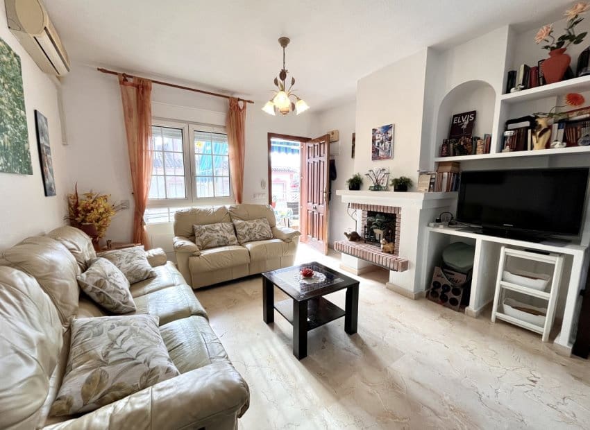 2 bedroom Apartment for sale in Playa Flamenca with pool - € 199,999 (Ref: 9720604)