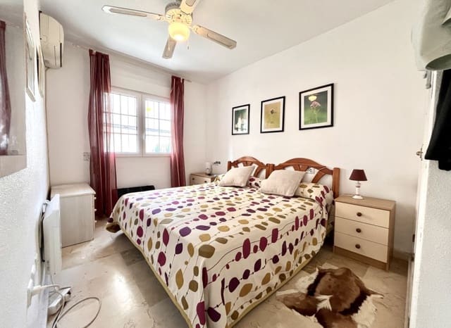 2 chambre Appartement à vendre à Playa Flamenca, Orihuela avec piscine - 199 999 € (Ref: 9720604)