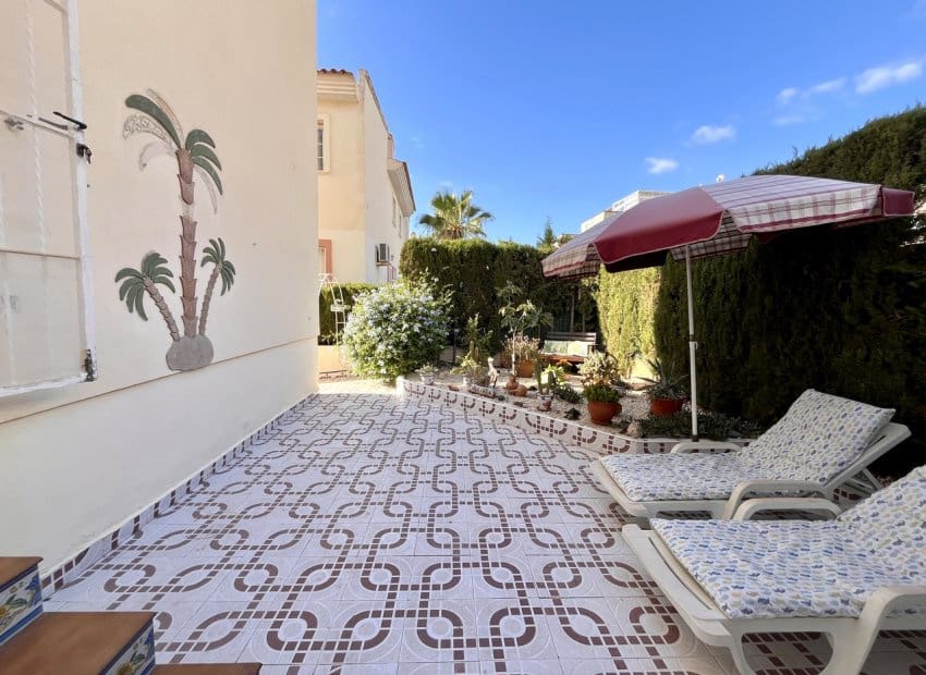 2 bedroom Apartment for sale in Playa Flamenca with pool - € 199,999 (Ref: 9720604)