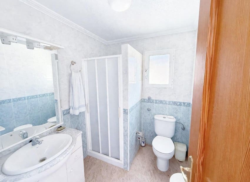 3 slaapkamer Huis te koop in El Limonar met zwembad - € 160.000 (Ref: 9722687)